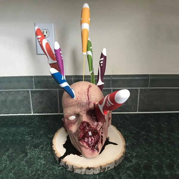 🔥Horror Skeleton Knife Stand