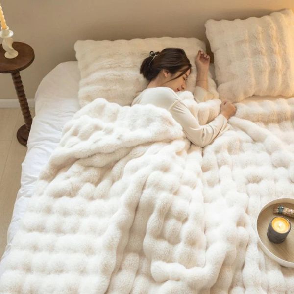 CozyCloud™ Soft Fluffy Blanket