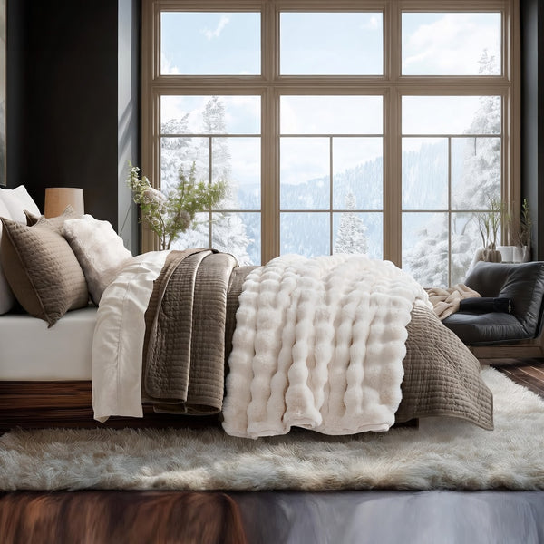 CozyCloud™ Soft Fluffy Blanket